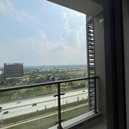 Stay N Cozy Apartemen Sky House Bsd By Sm Room Samporo エクステリア 写真