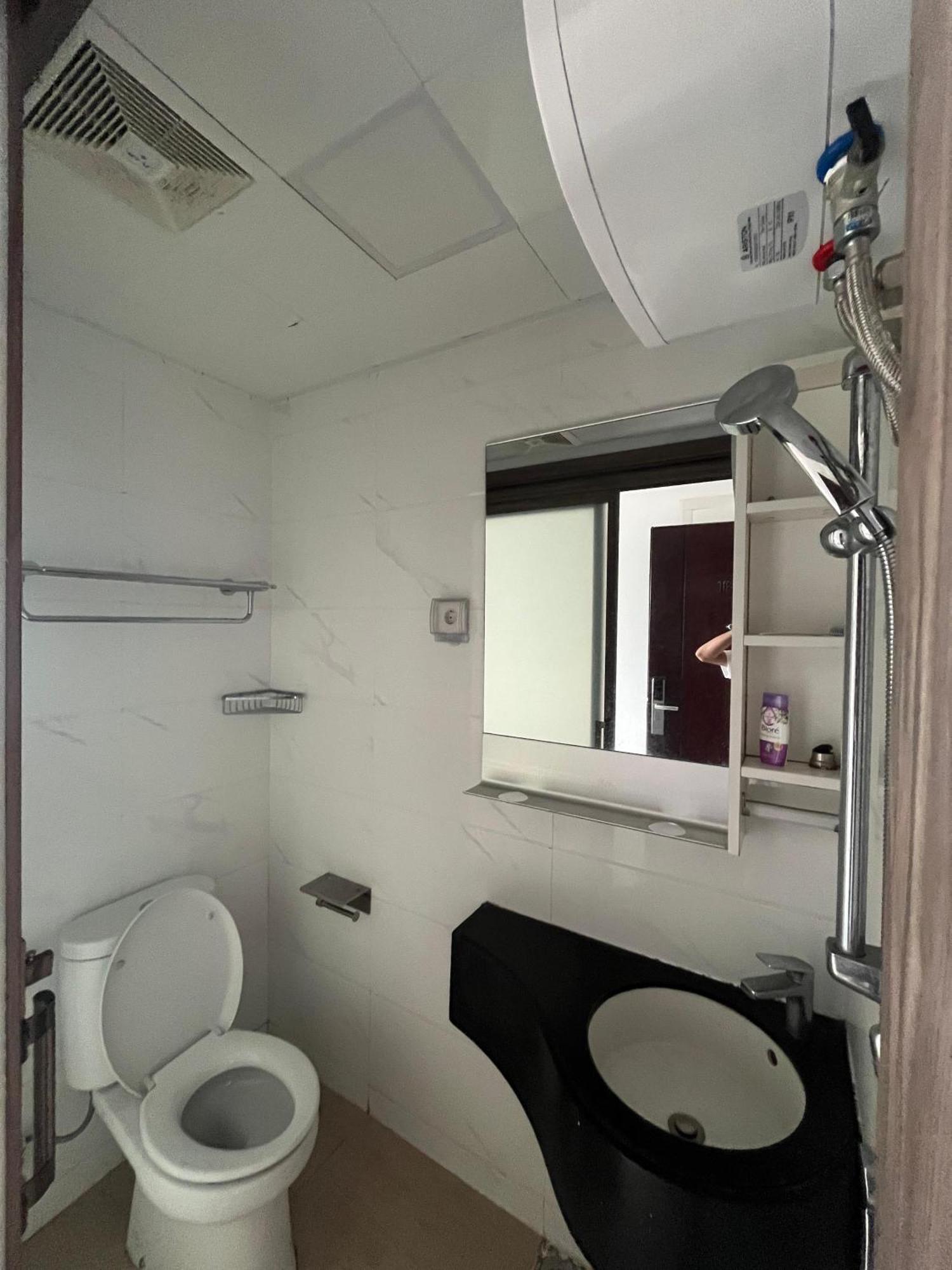 Stay N Cozy Apartemen Sky House Bsd By Sm Room Samporo エクステリア 写真